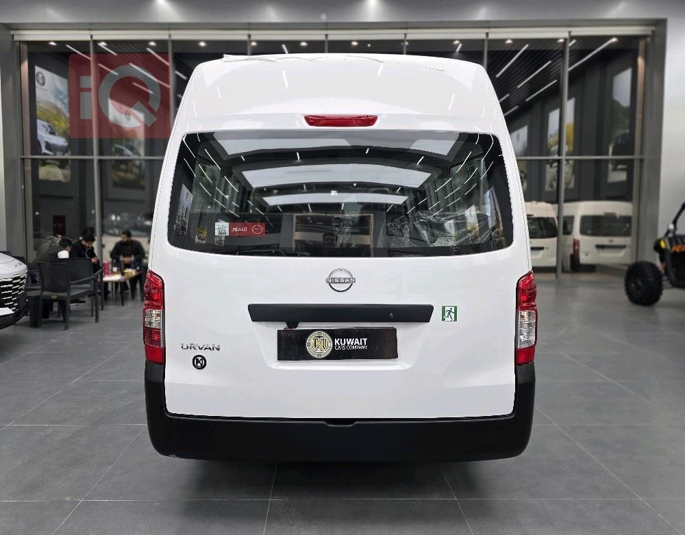 نيسان اورفان